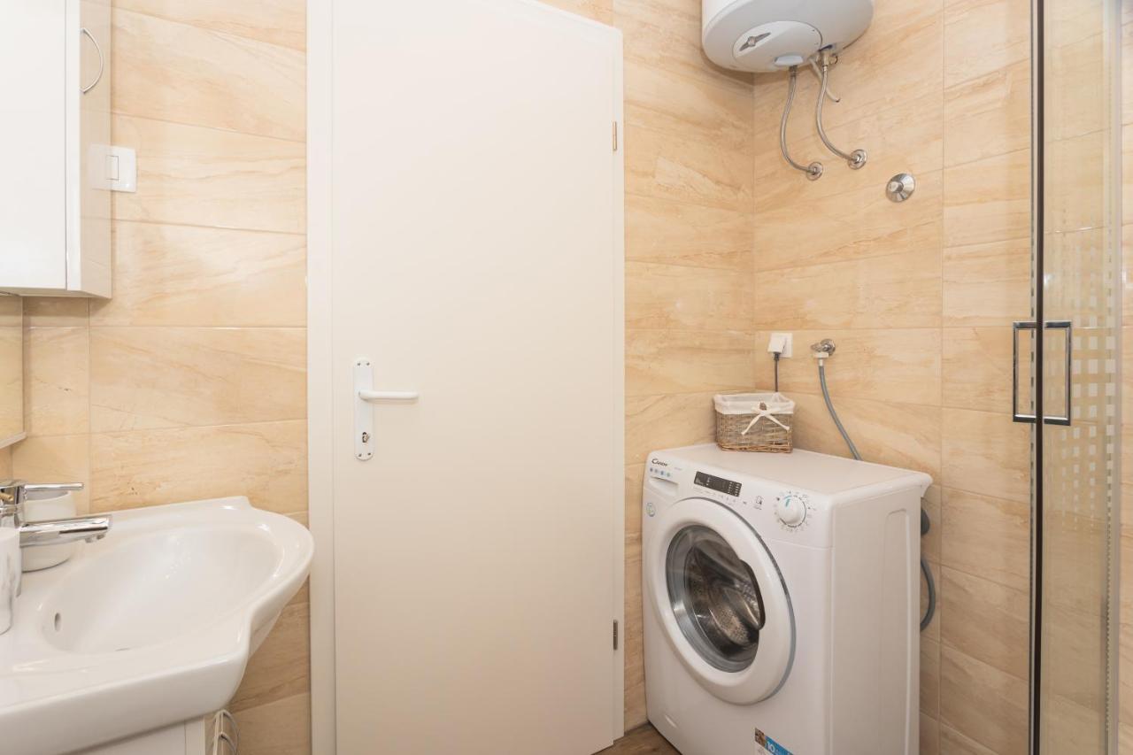 Mara Apartment Sibenik Bagian luar foto