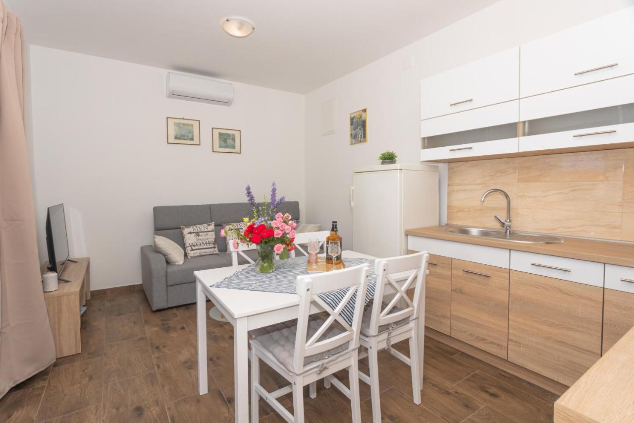 Mara Apartment Sibenik Bagian luar foto