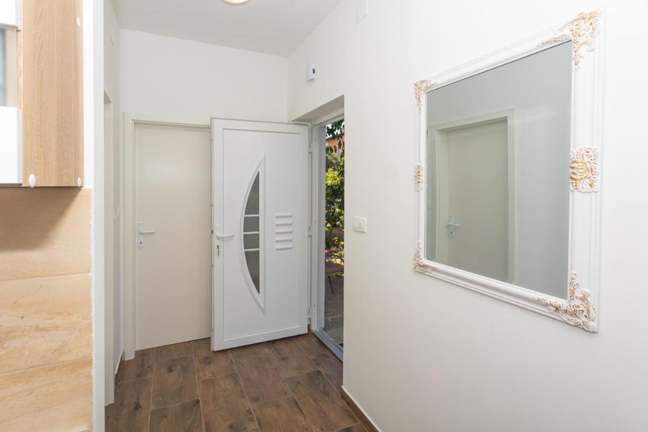 Mara Apartment Sibenik Bagian luar foto